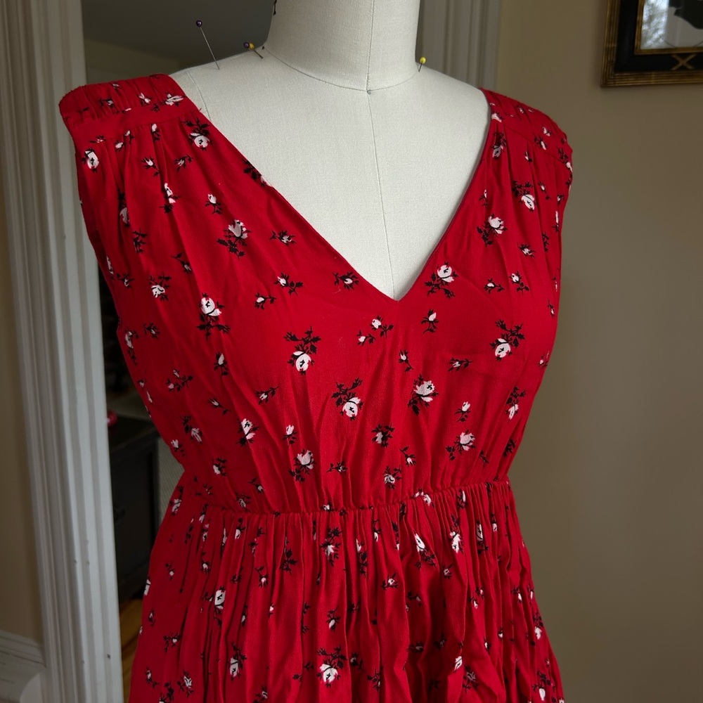 Red Floral V-Neck Dress